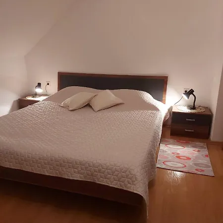 Apartment Skender 3* *