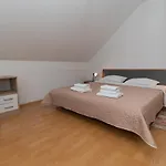 Skender 3* Apartamento