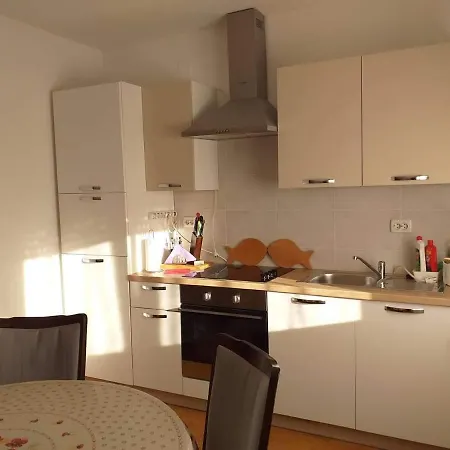 Apartment Skender 3* *